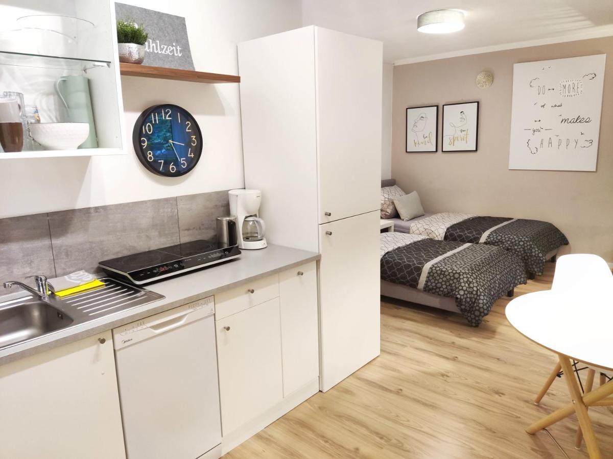Apartment For Family & Friends Eisingen Екстериор снимка